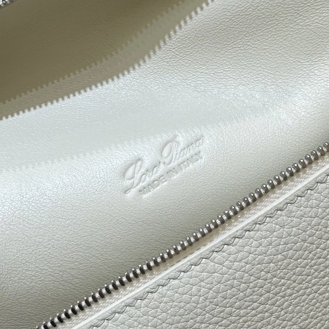 MOMO-- 8oro Pi191 FAN4041-108T L23.5 sheepskin item:E-B563H2909H